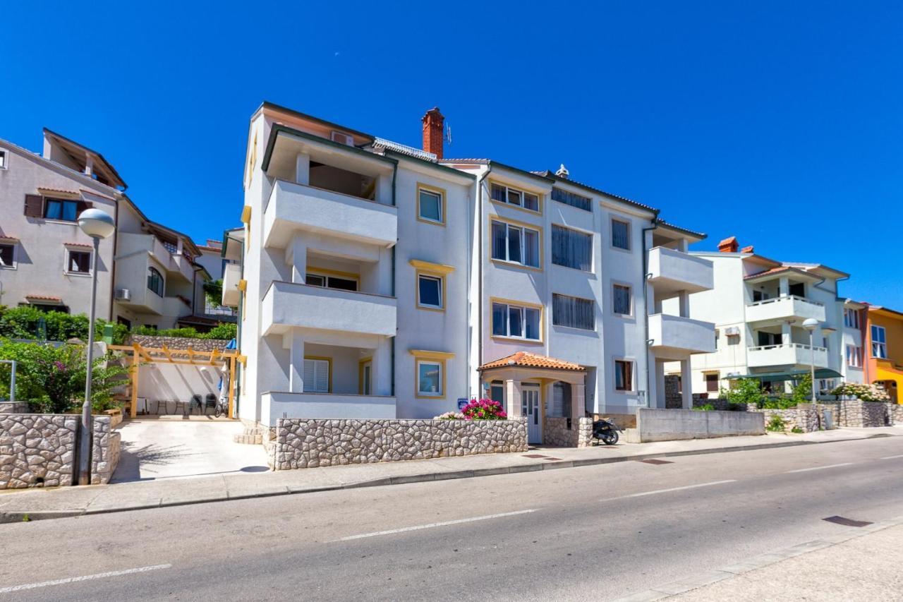 Apartments With A Parking Space Mali Lošinj Buitenkant foto